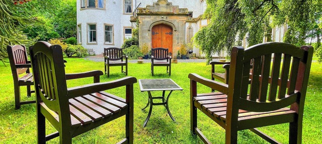 9 bedroom accommodation in Gorebridge, near Edinburgh