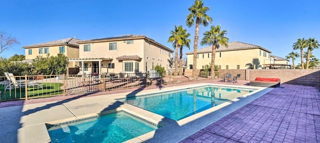 9 Mi to Strip: Las Vegas Home w/Pool & Hot Tub!