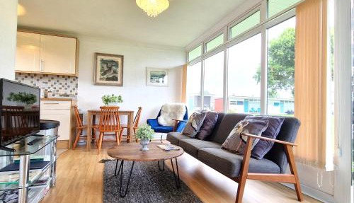 93 Broadside Holiday Chalet near Broads & Beaches