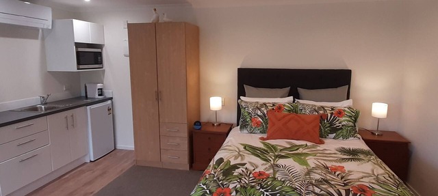 A cozy studio retreat near Te Awamutu.