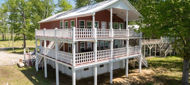A Gem on the Beautiful Tennessee River: Perfect for gatherings and Retreats