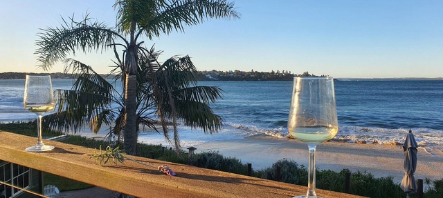 Absolute beachfront - Horderns Beach Bundeena