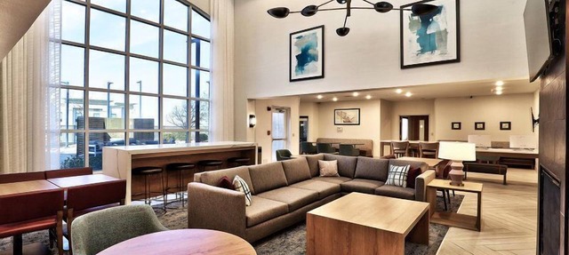 Accessible 1BR Suite | Daily Breakfast, Pool & BBQ