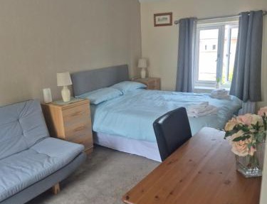 ACCOMADATION WREXHAM