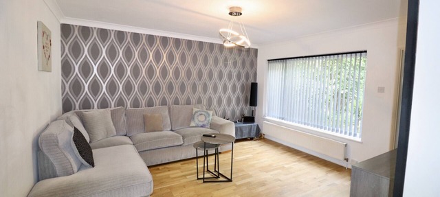 Addlestone Spacious Four Bedroom House