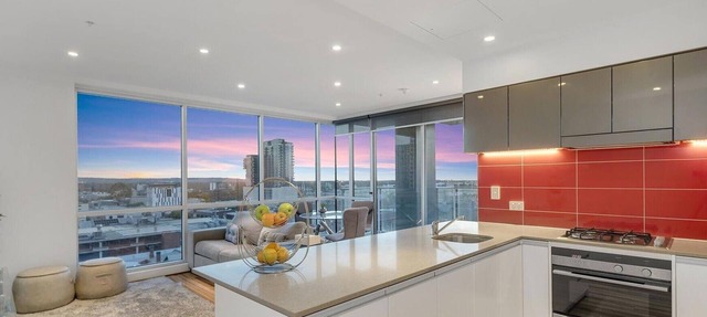 Adelaide Central Skyline Panoramic Suite
