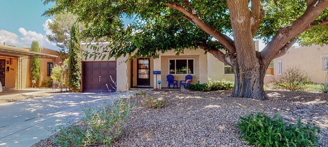 Adobe Home, 2bd/1ba, Garage, Dog