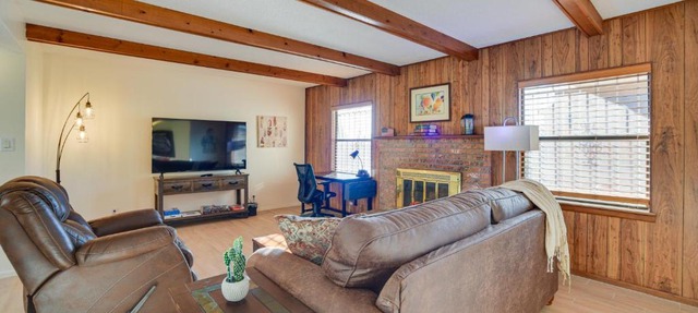 Adobe Home in Albuquerque w/Covered Patio