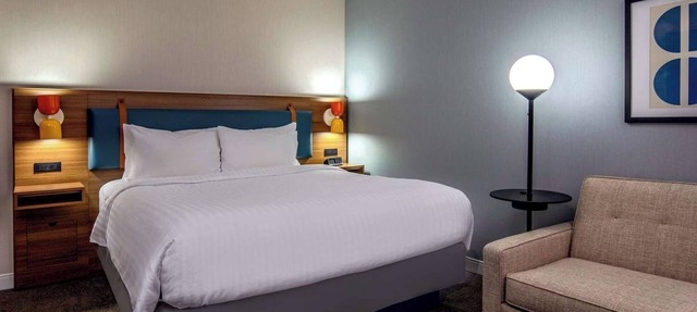 Affordability Meets Comfort! Near The Hall at Patriot Place, Pet-Friendly