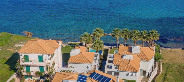 Agapi Deluxe Residence, with Pool & Beach Access