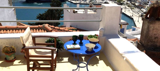 Agapi Nefeli, unique roofterrace view to sea port & town island MamaMia Skopelos