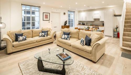 -Air Con- 3BD Mews House - Kensington Palace!