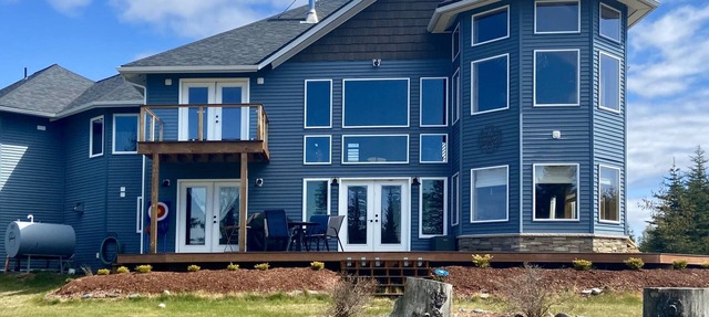 Alaskan Timberframe Retreat, Family-sized, Panoramic Views, Fire Pit & Privacy