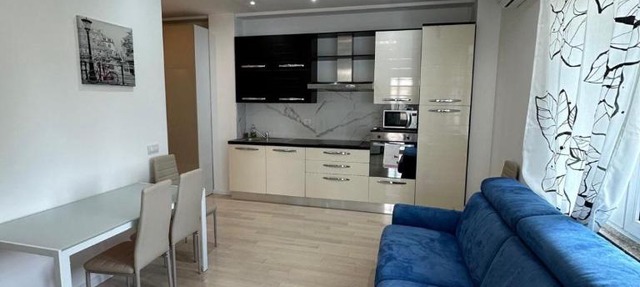 Alexandra Apartment