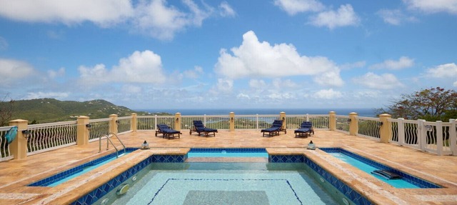 Almost Heaven: 5 Bed Villa