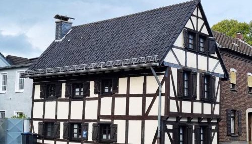 altes romantisches Fachwerkhaus in Rheinnähe auch für Workation geeignet