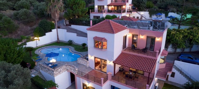 Amalia Villa - Three Bedroom Villa, Sleeps 8