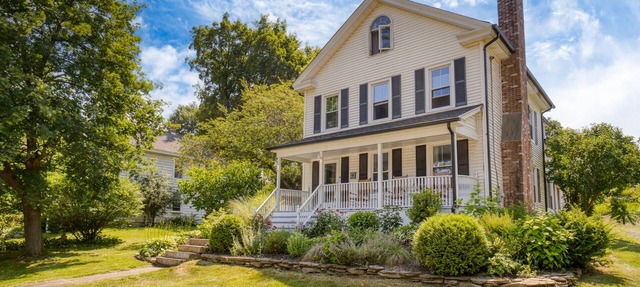 Amazing Backyard Escape, 10 Minutes from Stockbridge | Cordelia by AvantStay