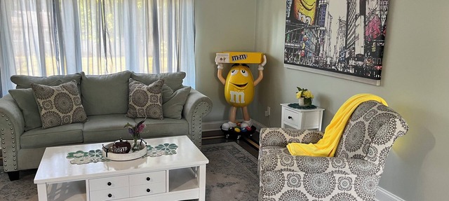 Amazing Spacious 4-bedroom house in charming Hackettstown with AC, WiFinnnn