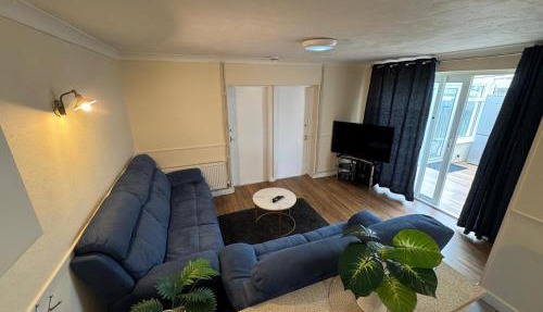 Amirs house