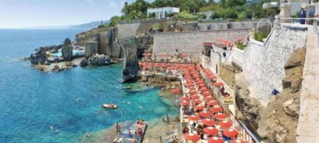 Anemone Studios - Spacious room with extra bed near Otranto