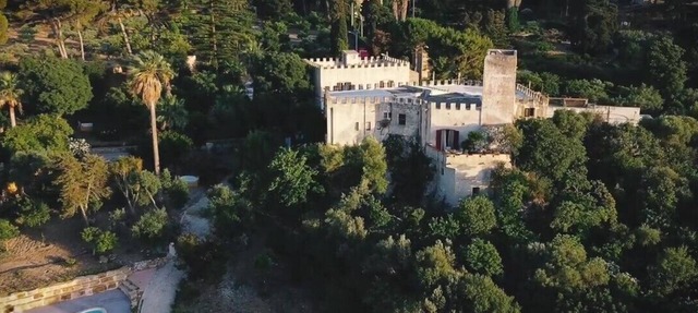 Antica Fortezza Villa Fontana - large garden, private pool and maximum privacy