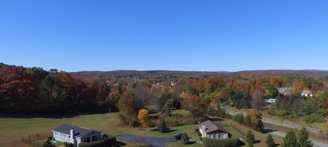 APACHE - Dog Friendly FENCED YARD Chalet