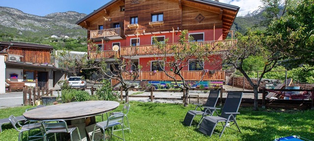 Apartment "Casa Michod - Nonna Genia" with Mountain View, Shared Garden & Wi-Fi