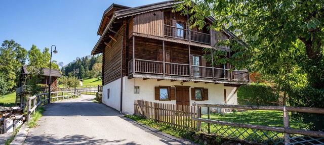 Apartment 'Cuore Delle Dolomiti' with Mountain View, Private Terrace and Balcony