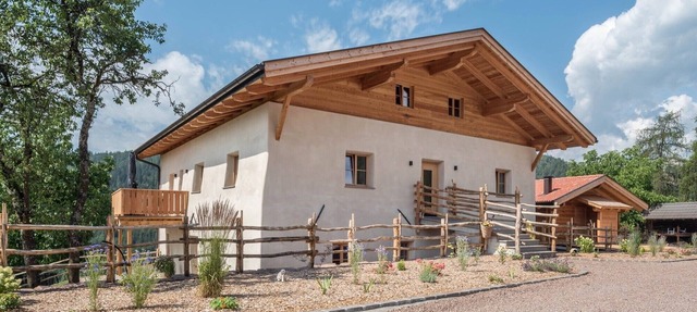 Apartment Egger an der Lahn - Dolomiten with Mountain View, Terrace & Wi-Fi