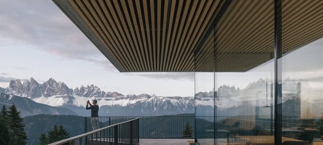 Apartment Hotel "Anders Mountain Suites 6" with Private Sauna, Slope Access & Wi-Fi