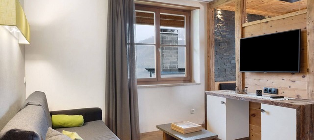 Apartment "Angerle Alm Apt Similde B" with Private Terrace, Shared Garden & Wi-Fi