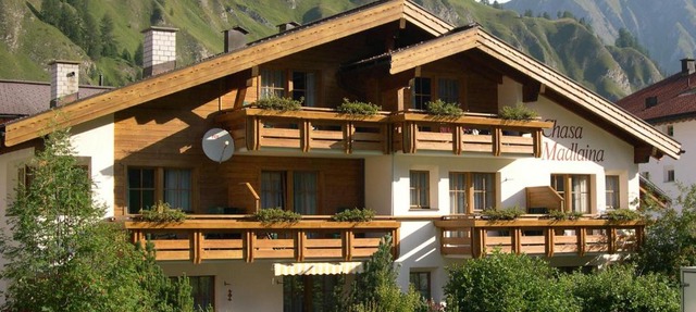 Apartment Madlaina