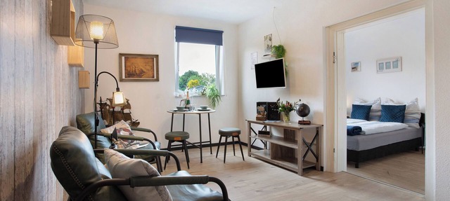 Apartment 'Nostalgie-flair Kapitänskajüte' with Shared Terrace, Wi-Fi and Air Conditioning