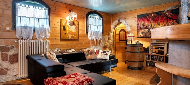 Apartment 'Original' with Mountain View, Private Garden and Wi-Fi