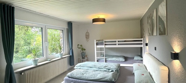 Apartment 'Talblick Chalet Blankenheim' with Private Terrace, Private Garden and Wi-Fi