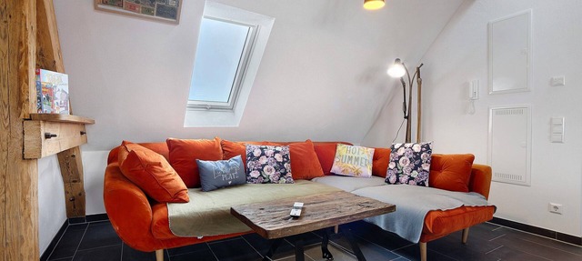 Apartment 'Unit 1' with Mountain View, Shared Terrace and Garden