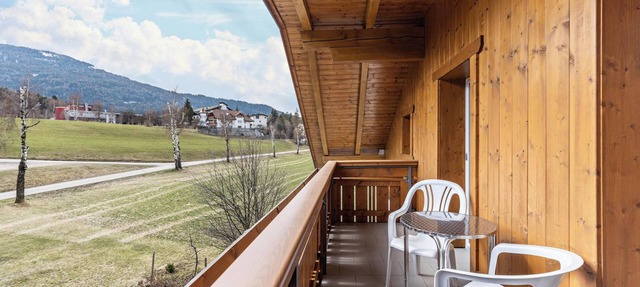 Apartment 'Unterhauserhof B' with Mountain View, Wi-Fi, Balcony & Garden