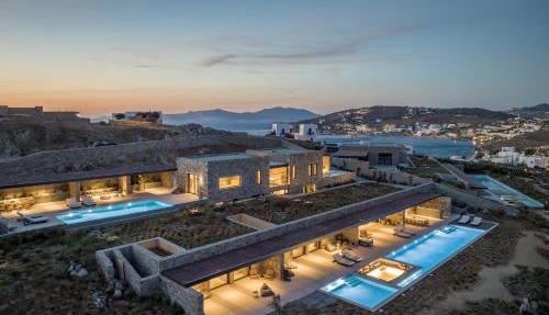 Apollo Yard Villa