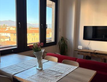 Appartamento con vista su Brunate