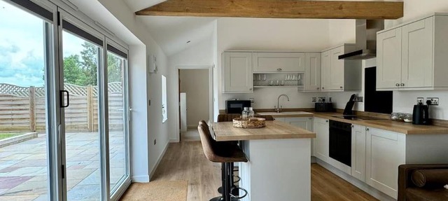 Apple Store- Countryside Apartment