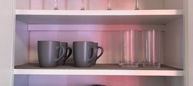 Apt G - furnished 1bed/1bath, second floor,in the heart of downtown Palm Springs