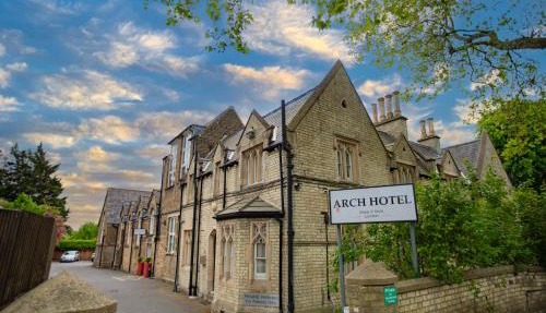 Arch Hotel
