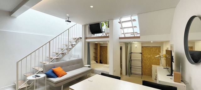 Architect designed split level 68sqm apartment close to kings cross