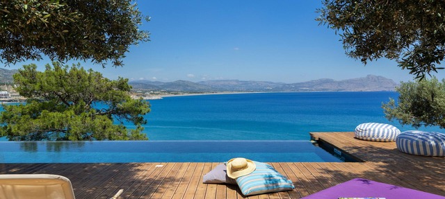 Architect desinged Villa on a hill with spectacular views over Vlycha Bay