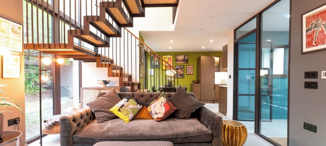 Architectural Hideaway, Unique 2BR in Surbiton - Pass the Keys