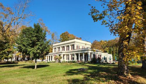 Arlington Inn & Spa