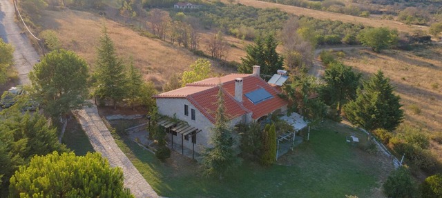 Armonia- Rustic private villa with panoramic views