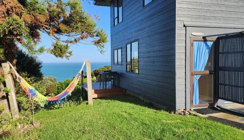 Aroha A-Frames - Bush & Beach Retro Retreat