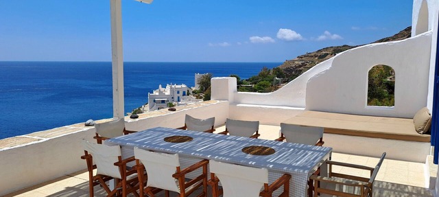Artistic Villa Hideaway